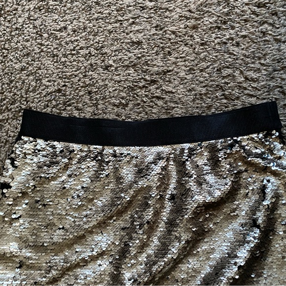 H&M Blue & Gold Sequin Stretch Waist Knee Length Party Fun Skirt Size Small, D08 - Picture 7 of 7